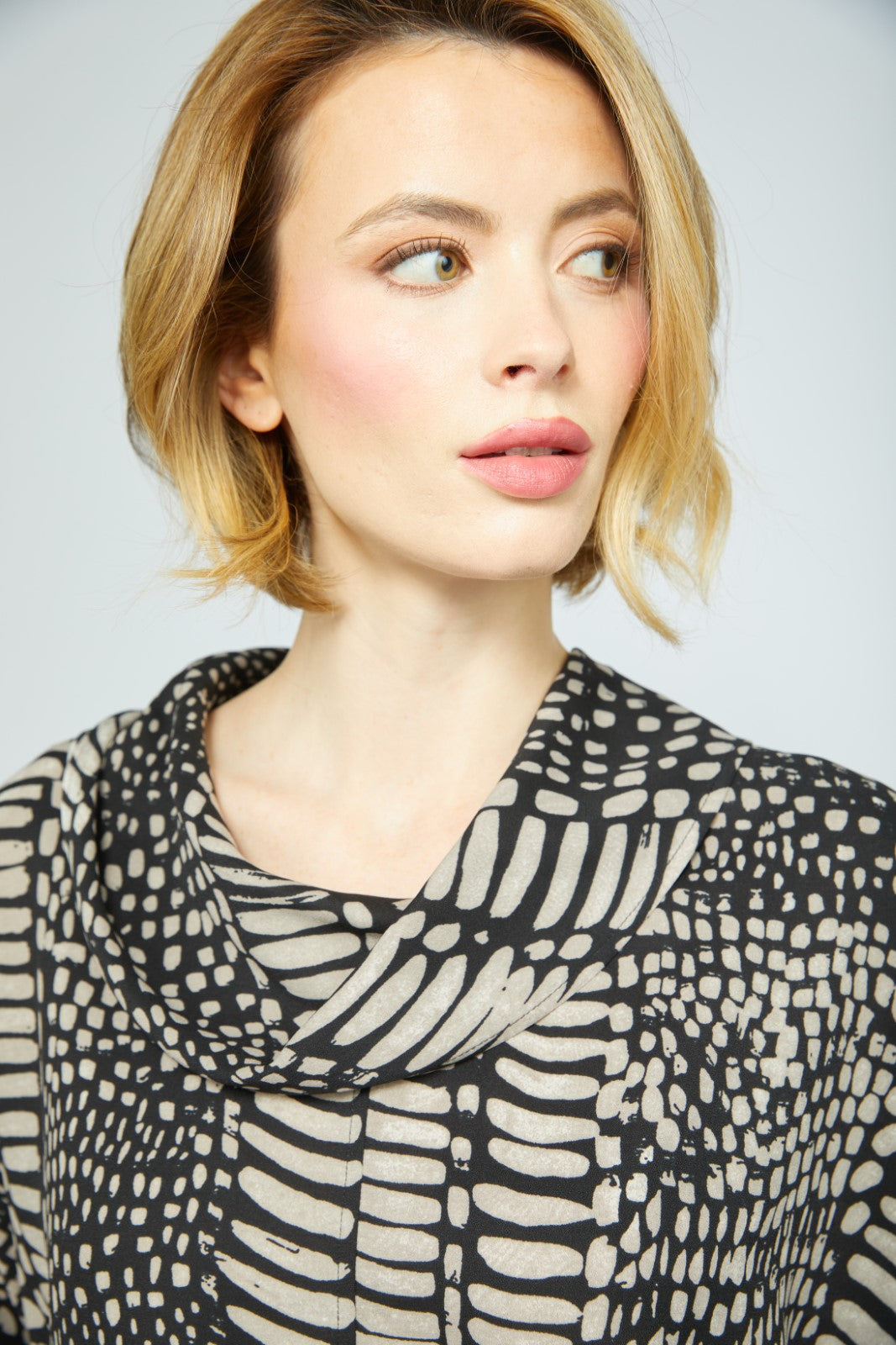 Olivia's Stepping Stones Pullover