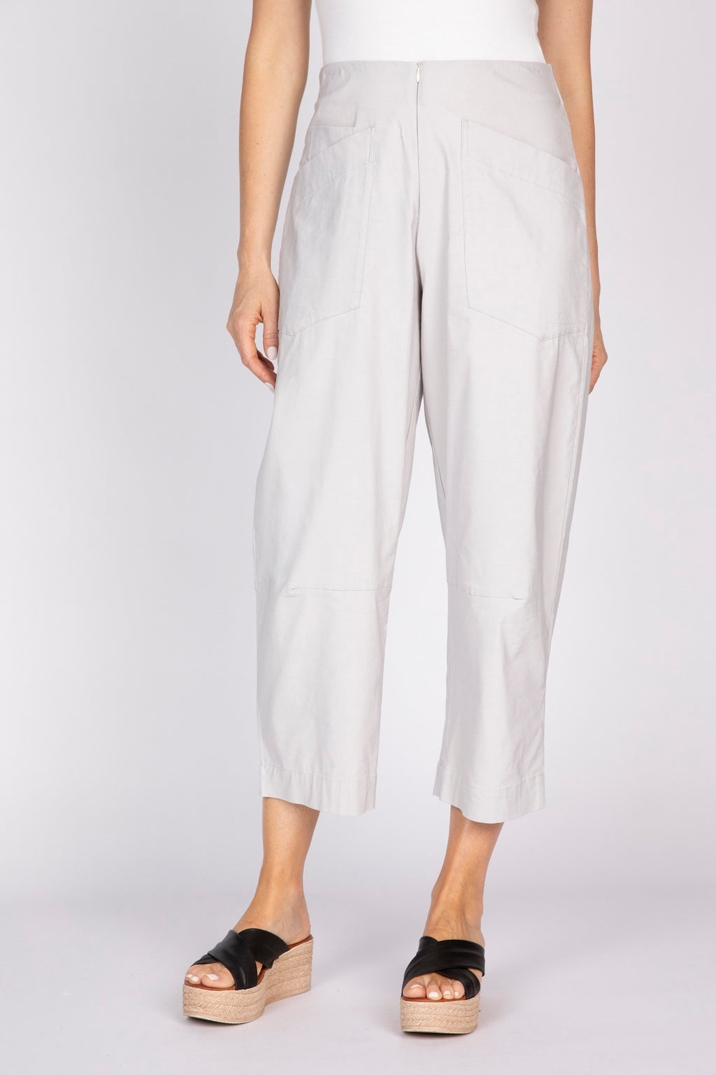 Olivia's Woven Crop Pants in Sand