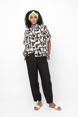 Ozai N Ku Black Cropped Pants with White Contrast Topstitching