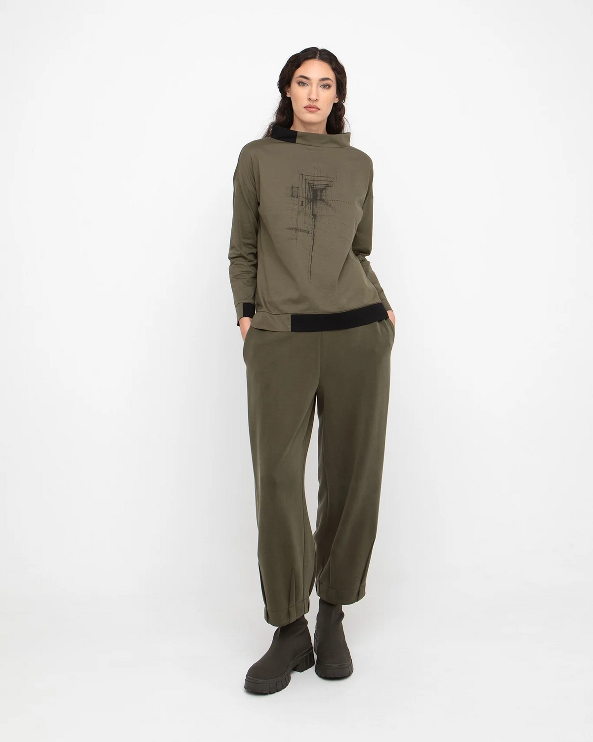 Ozai N Ku Depiction Pullover in Olive