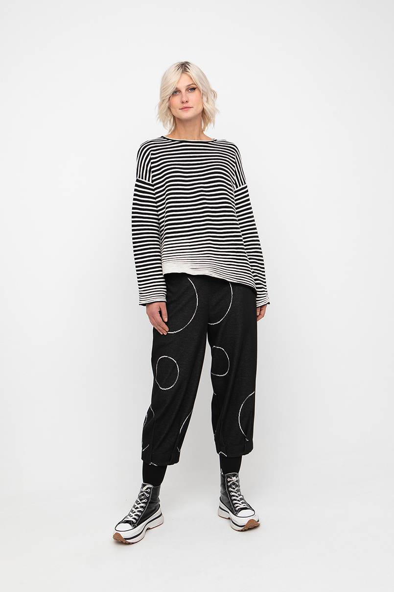 Ozai N Ku's Stripes Sweater Black & White