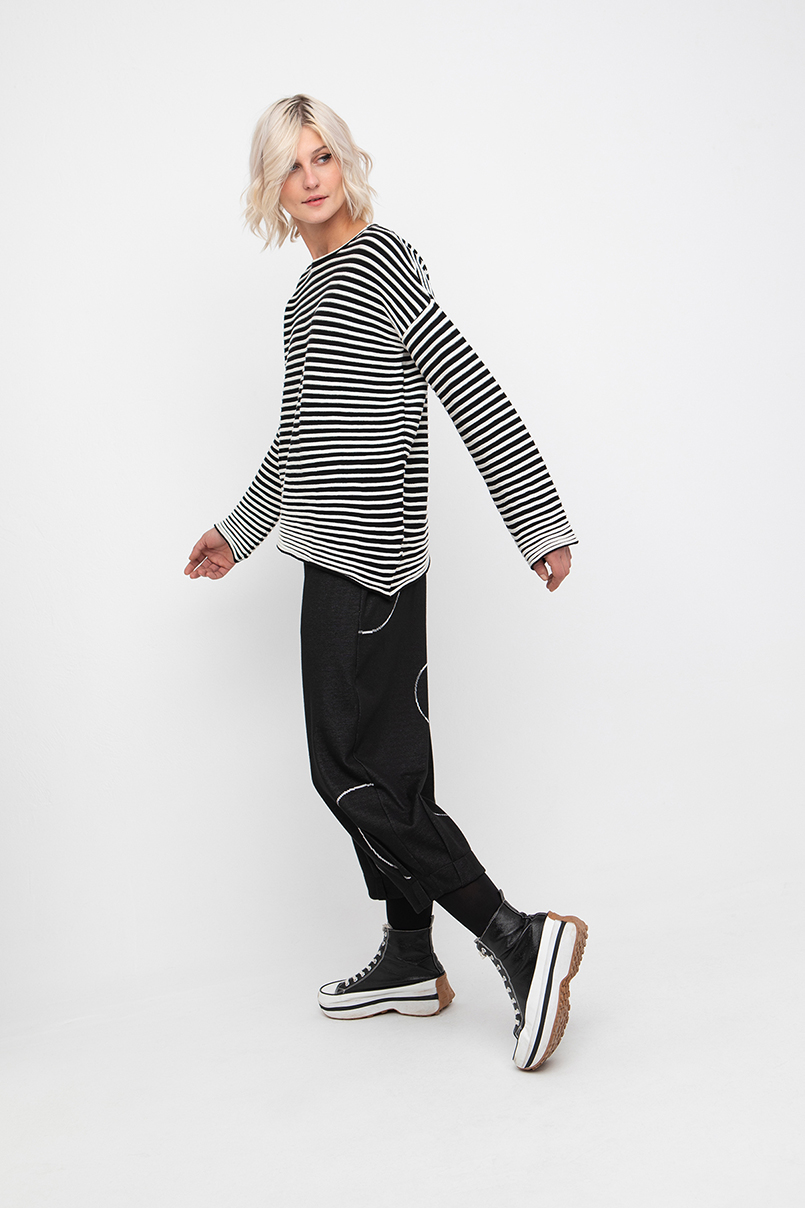 Ozai N Ku's Stripes Sweater Black & White