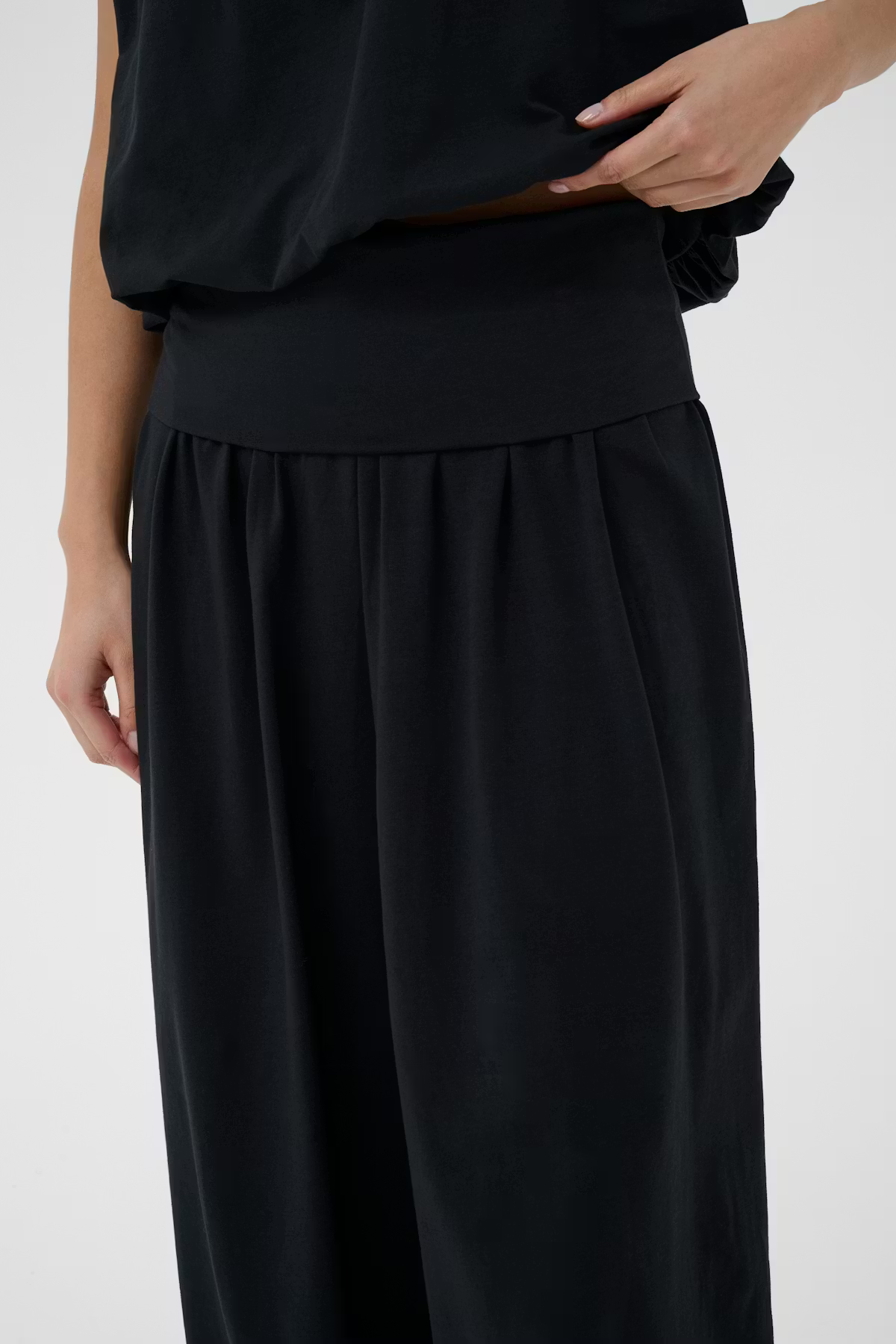 The Berite Trousers from Part Two in Black