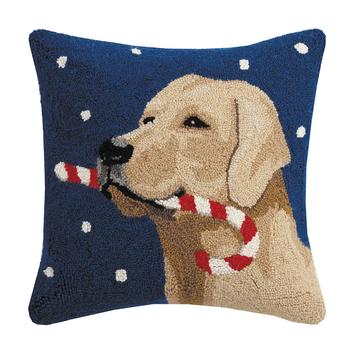 Peking Handicrafts Golden Lab with Candy Cane Hooked Wool Pillow