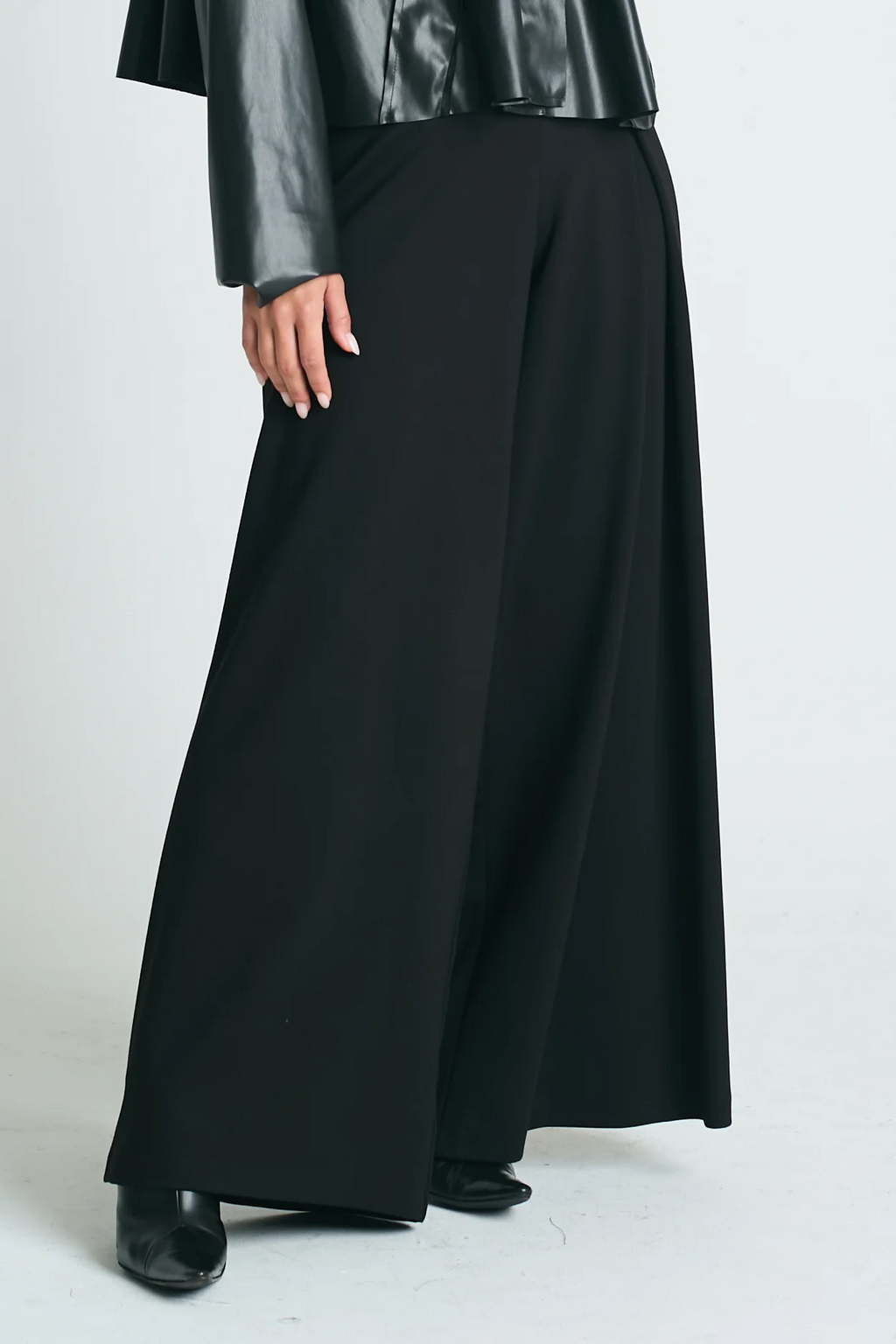 The Scuba Single Pleat Pants from Planet by Lauren G in Black