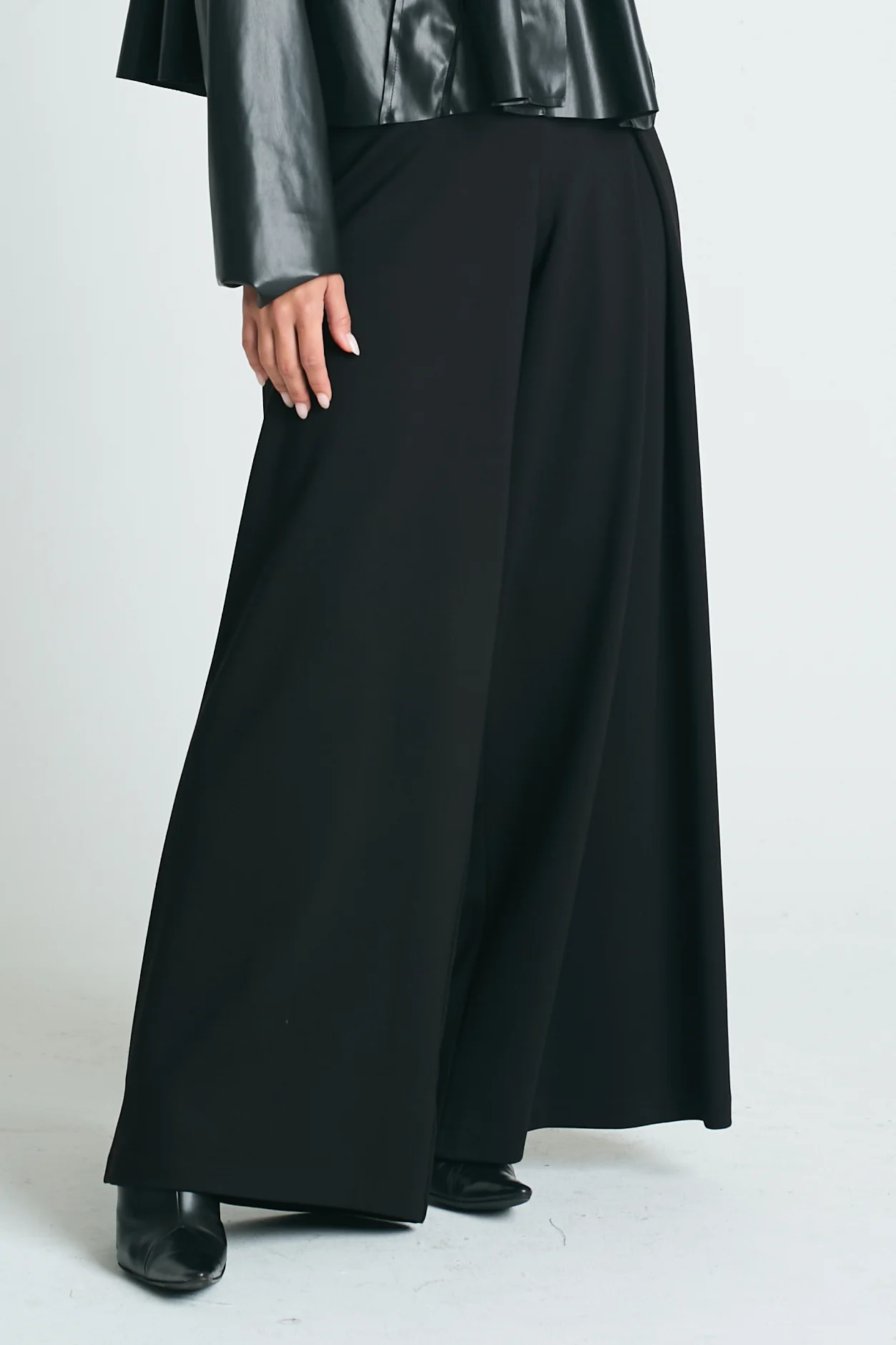 The Scuba Single Pleat Pants from Planet by Lauren G in Black