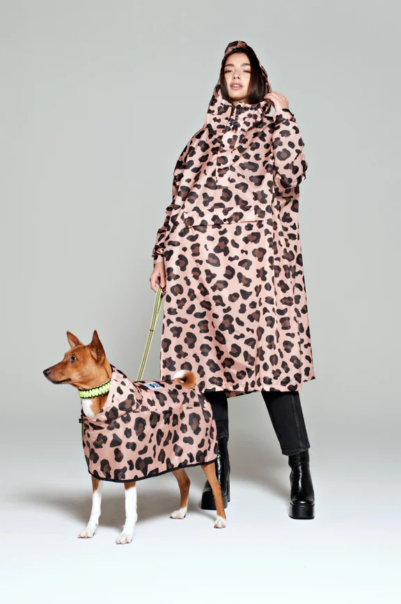 Rainkiss Dog Poncho / Click for Styles