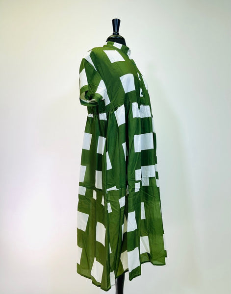 Simply Vanite's one-size-fits-all Square Dress green and white