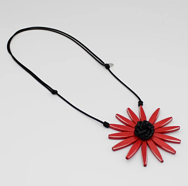 Amaya Flower Necklace