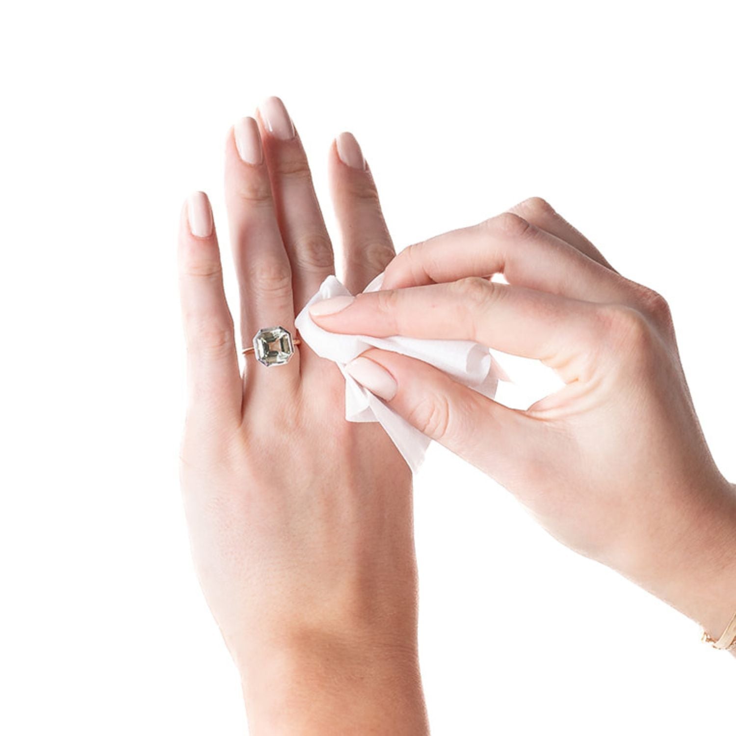 The Shinery Radiance Jewelry Cleaner Towelettes