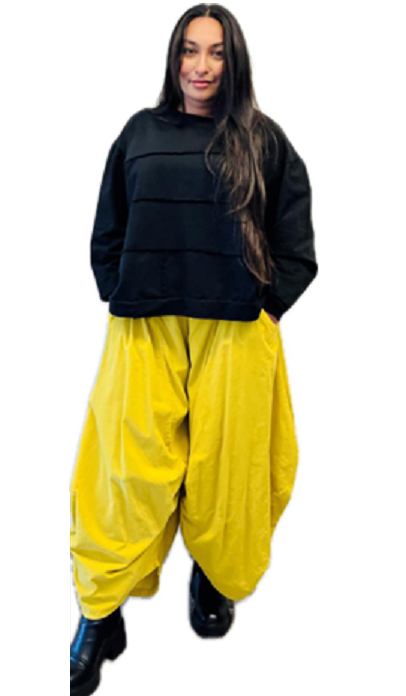 Transparente's Vintage Sweatshirt in Black