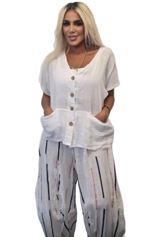 Transparente's Janna Vest in White