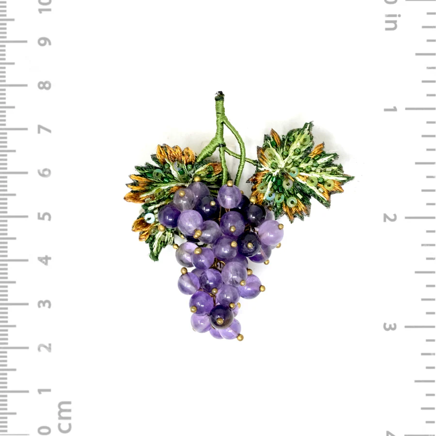 Trovelore Malbec Grapes Brooch