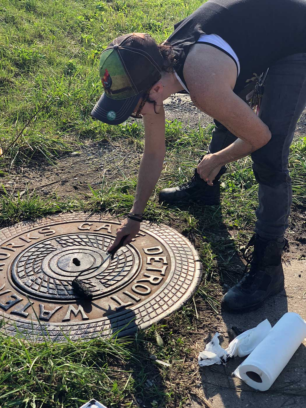 Detroit Tire Print Manhole Cover Baseball Tee