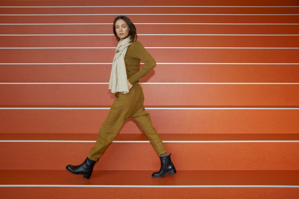 The Large Bubble Wool Scarf from By Basics