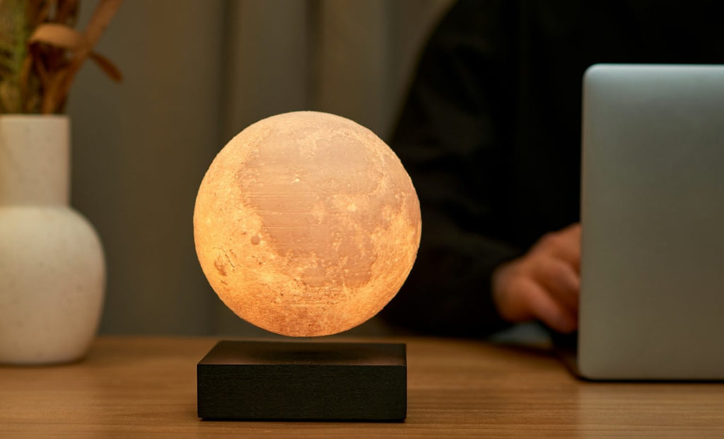 Smart Moon Lamp / Black