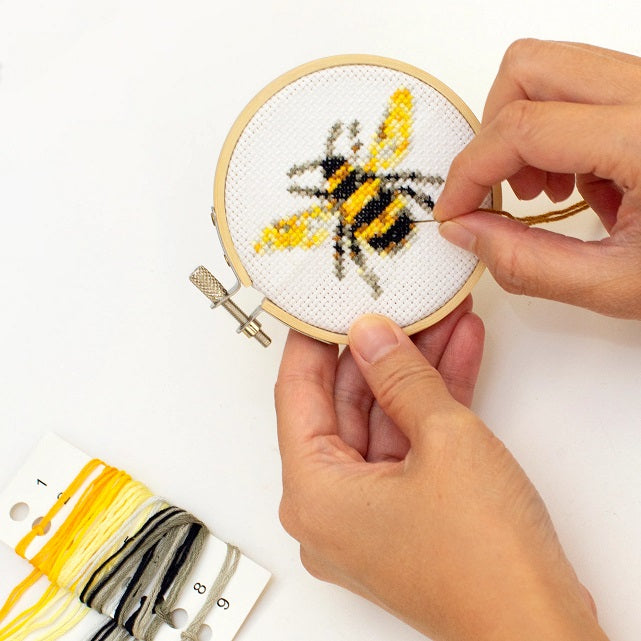 Kikkerland Mini Bee Cross Stitch Kit
